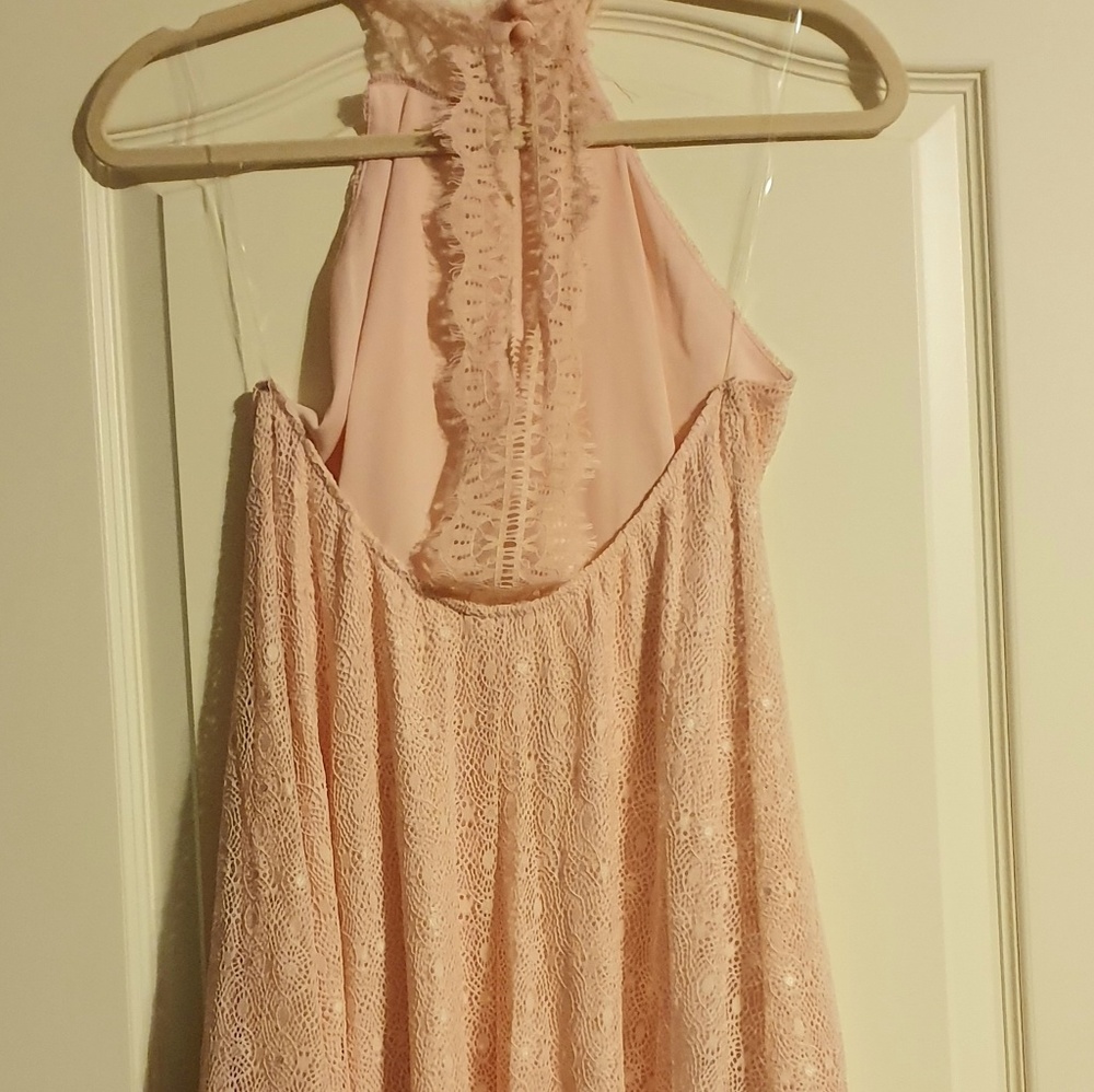 Lightweight High-Low Dress - Picture 4 of 8